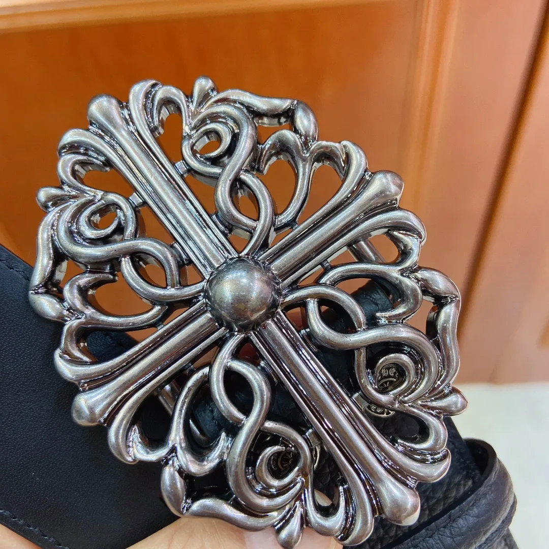 💰480💰Full package💰 💍Purchasing level 𝐂𝐡𝐫𝐨𝐦𝐞𝐇𝐞𝐚𝐫𝐭𝐬 Crow Heart Detachable model, fine hardware and first-layer lychee leather belt, very cool. Width 3.8cm